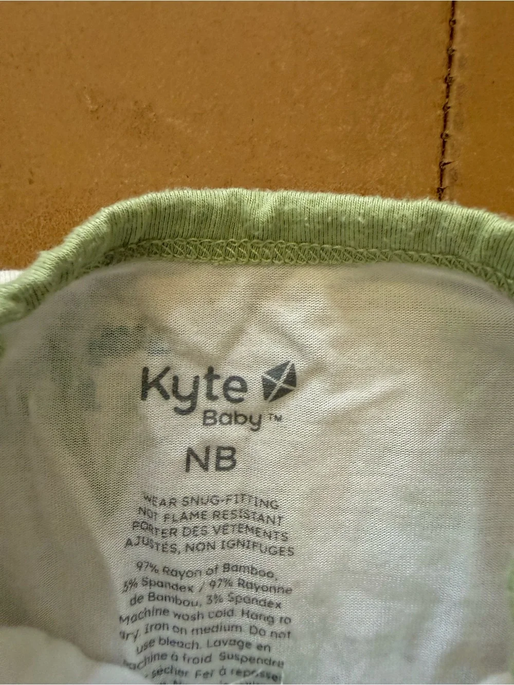 💚$25 FLASH SALE💚Kyte Baby Viscose Bamboo Wildflower Newborn Footie